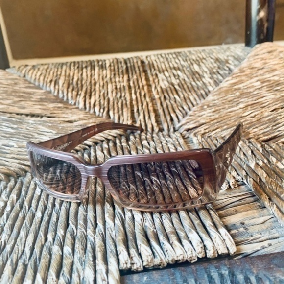 ✨CC Authentic CHANEL Ombré Taupe Sunglasses 😎 - Picture 5 of 12